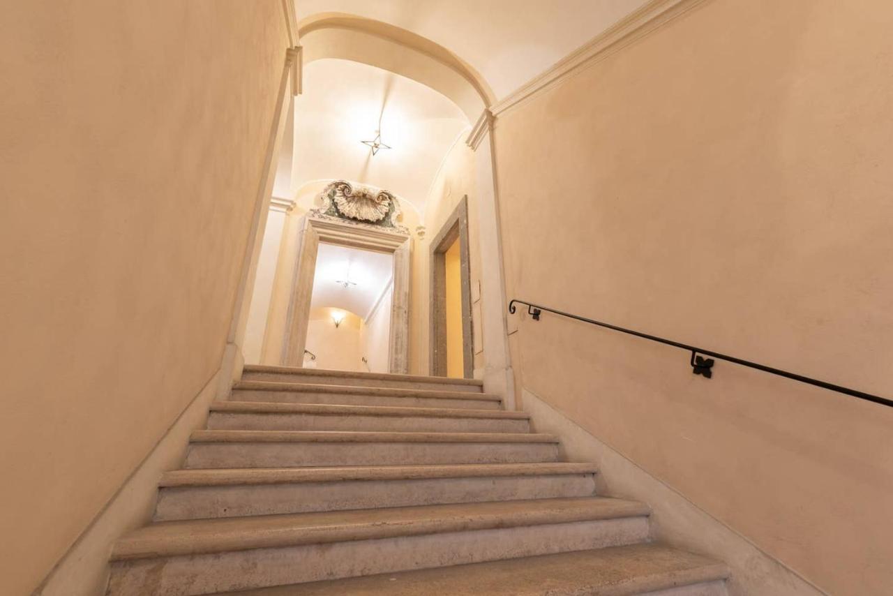 Palazzo Pamphili Lecca Di Guevara Рим Экстерьер фото
