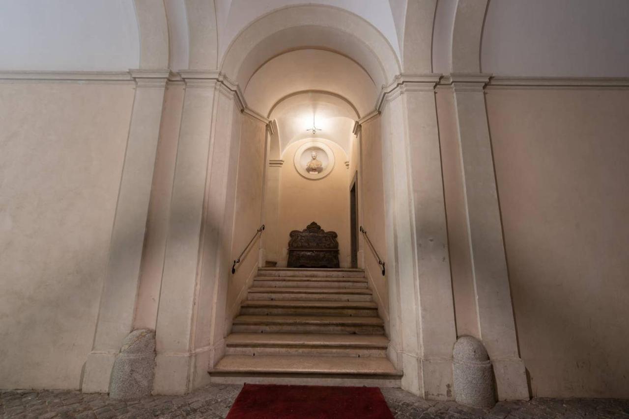 Palazzo Pamphili Lecca Di Guevara Рим Экстерьер фото
